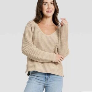 Universal Thread Wide Vneck Beige Knit Sweater NWT